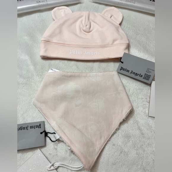 PALM ANGELS NEWBORN SET BEAR HAT AND BIB PINK BABY SHOWER GIFT NEW NET COTTON - Picture 2 of 3